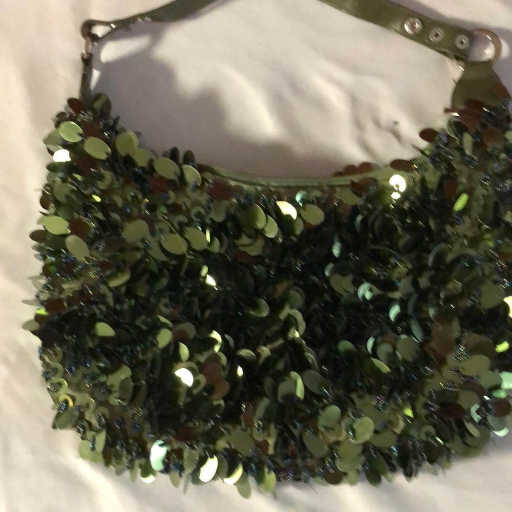🌻Cute Fanacy Fringe Green Purse with multi color beads for that chic Girl
